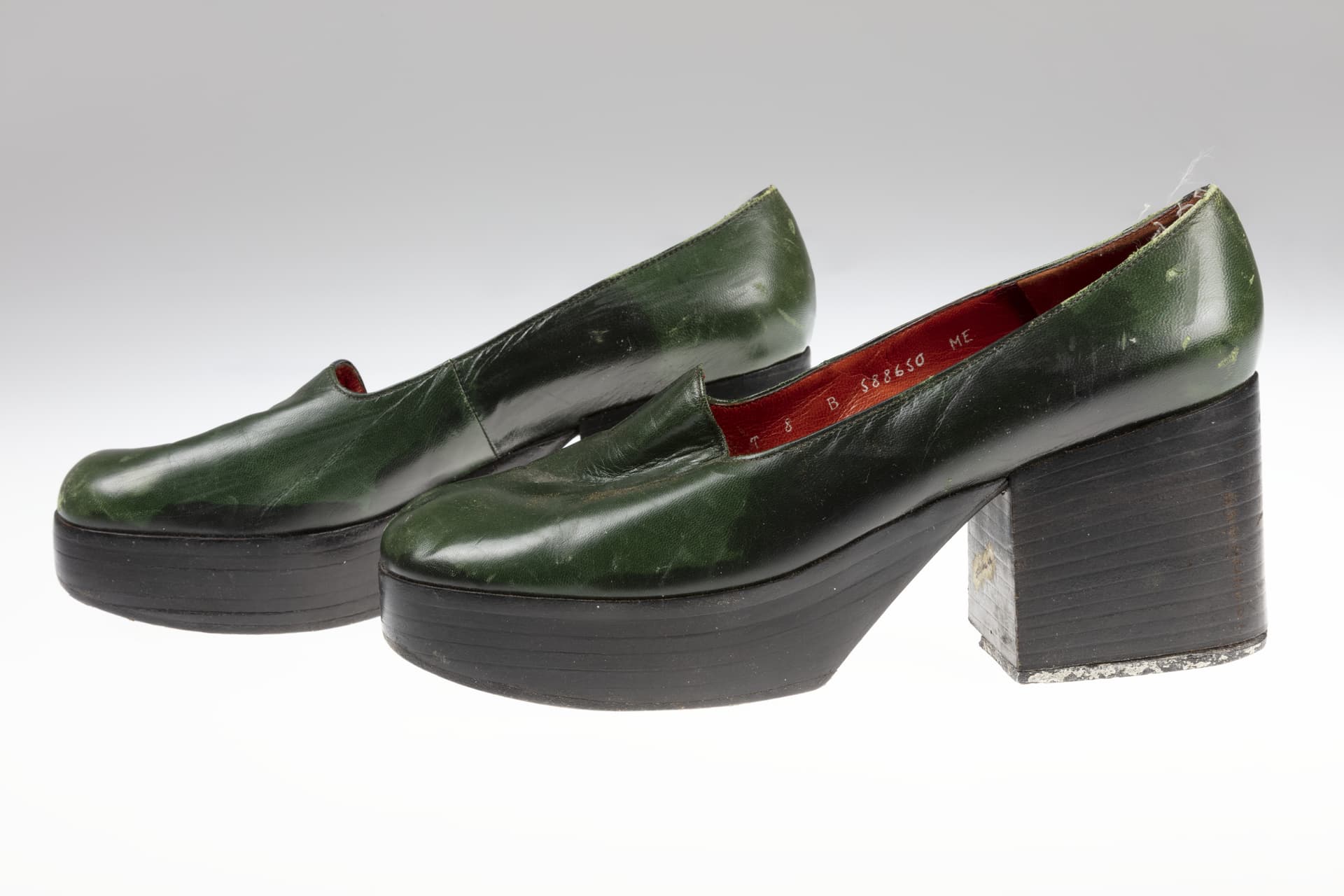 Vintage 1970s Leather Platform Shoes 2