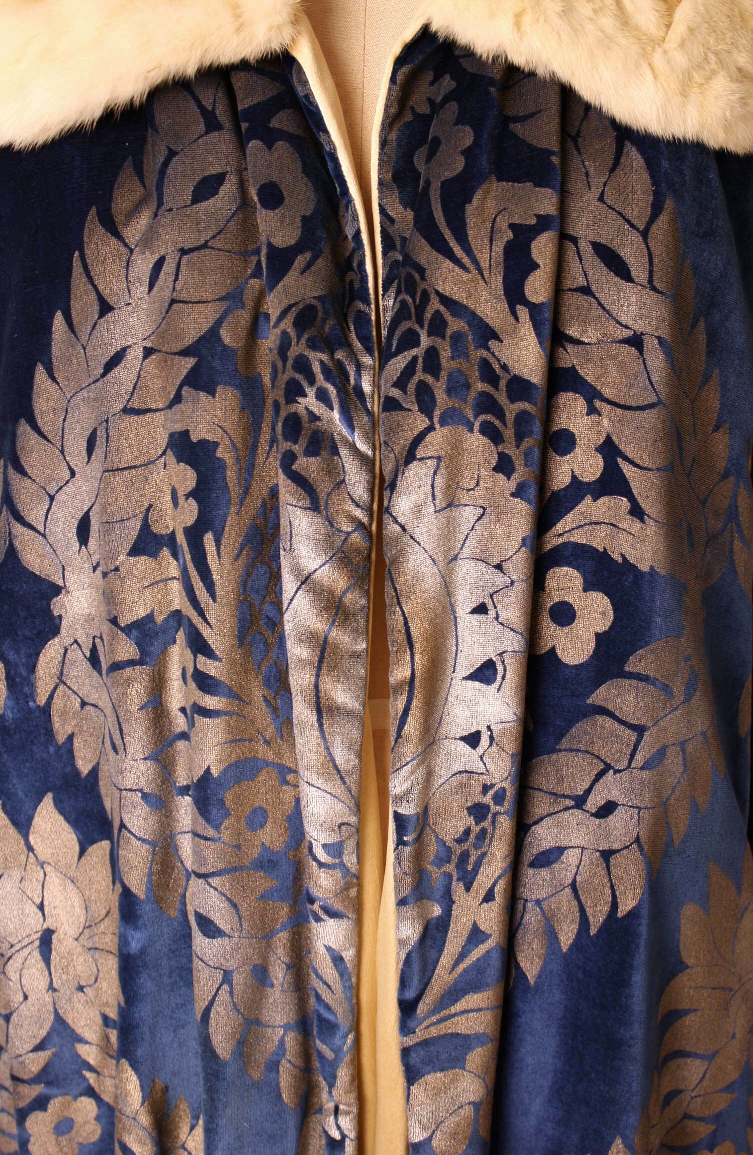 Vintage 1925–26 Maria Monaci Gallenga Evening coat