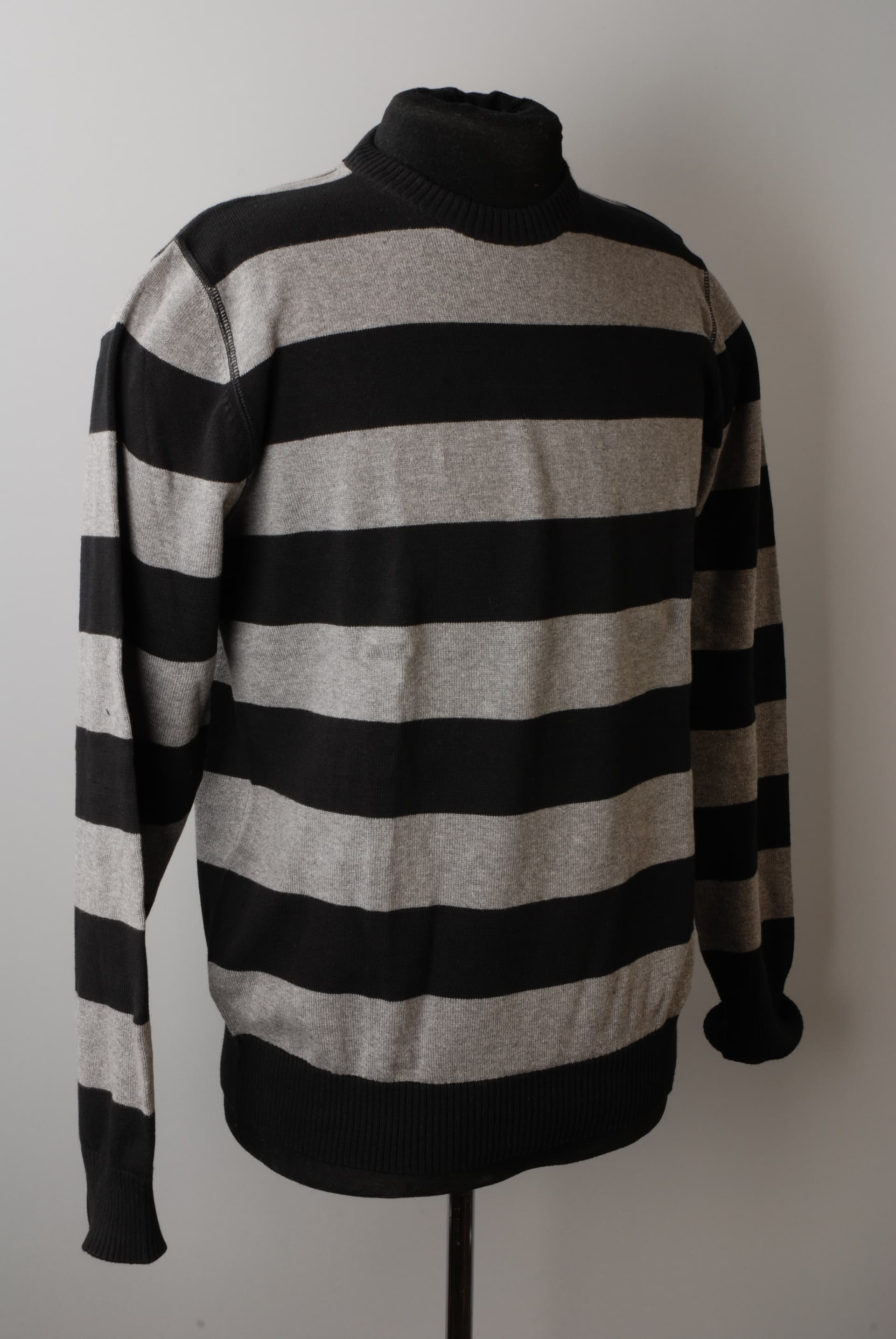 Vintage 2000s Knit Sweater